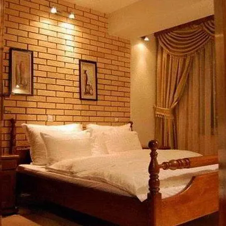 Hotel Royal View And