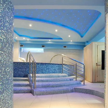 فندق Royal View And